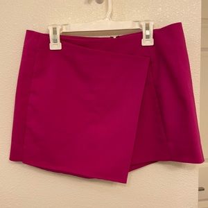 Bright pink, size 2, Express skort